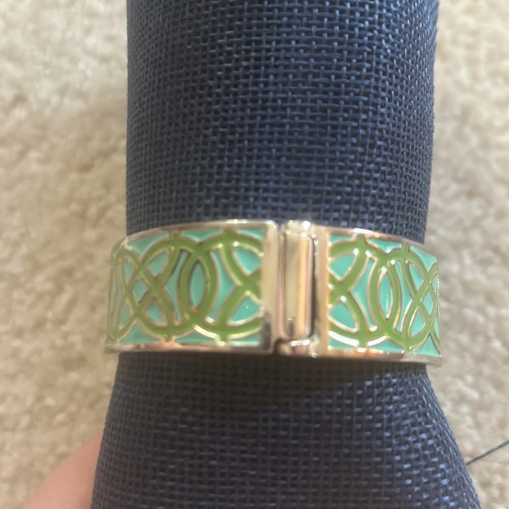 Stella and Dot “Eleanor” Thick Hinged Enamel Bracelet - Picture 10 of 10